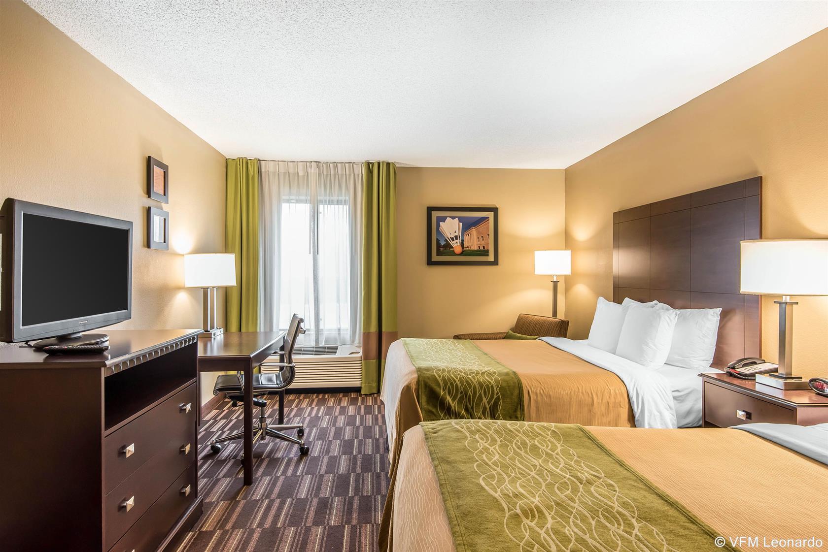 Comfort Inn & Suites Kansas City - Northeast Экстерьер фото