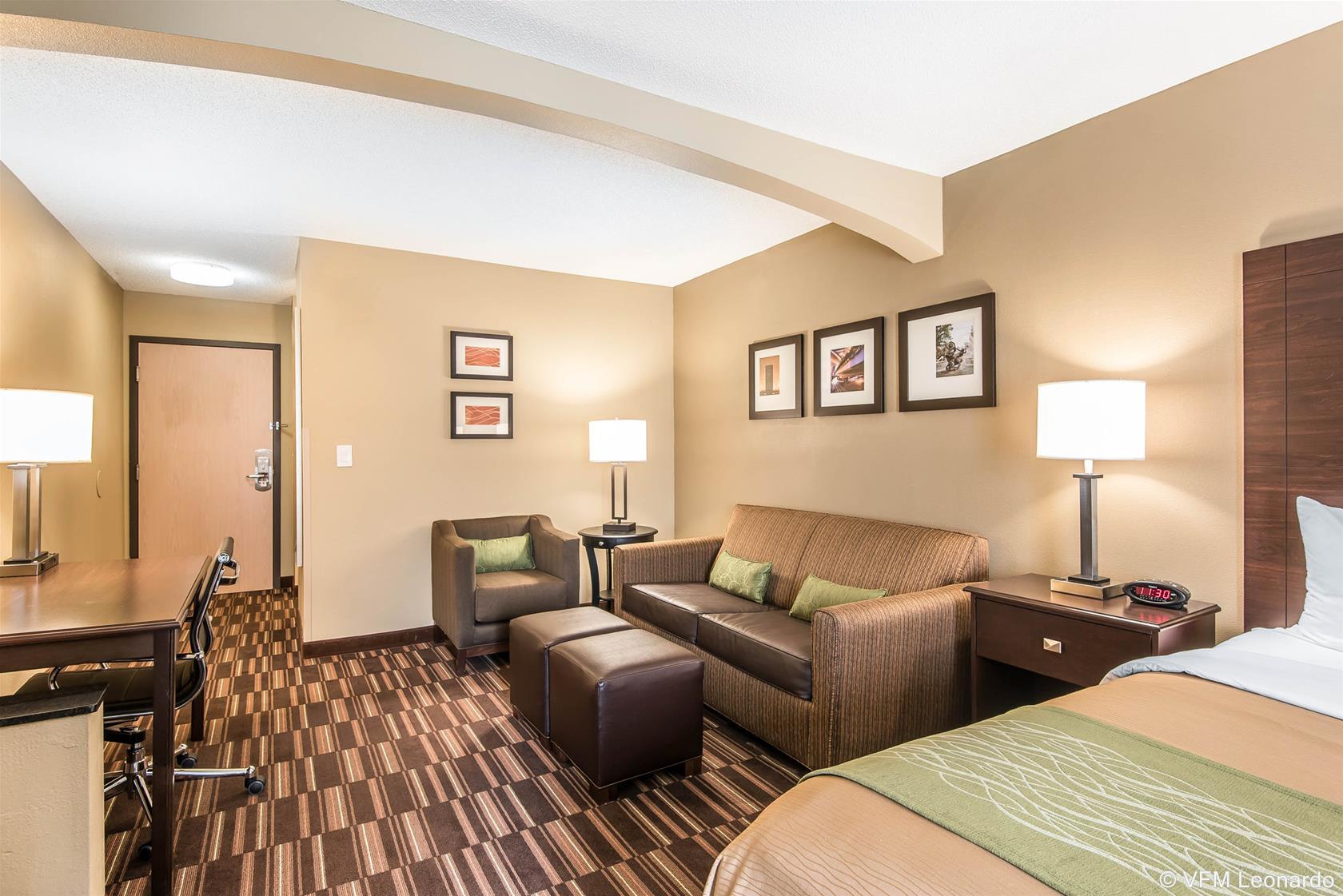 Comfort Inn & Suites Kansas City - Northeast Экстерьер фото